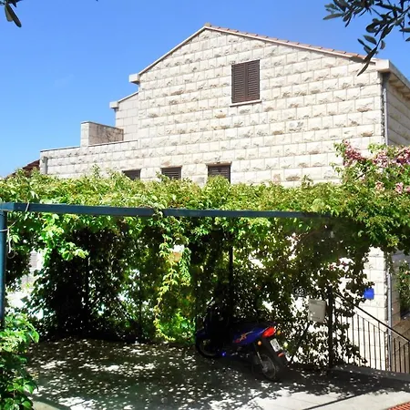 Apartments With A Parking Space Plat, Dubrovnik - 4792 Apartman Mlini